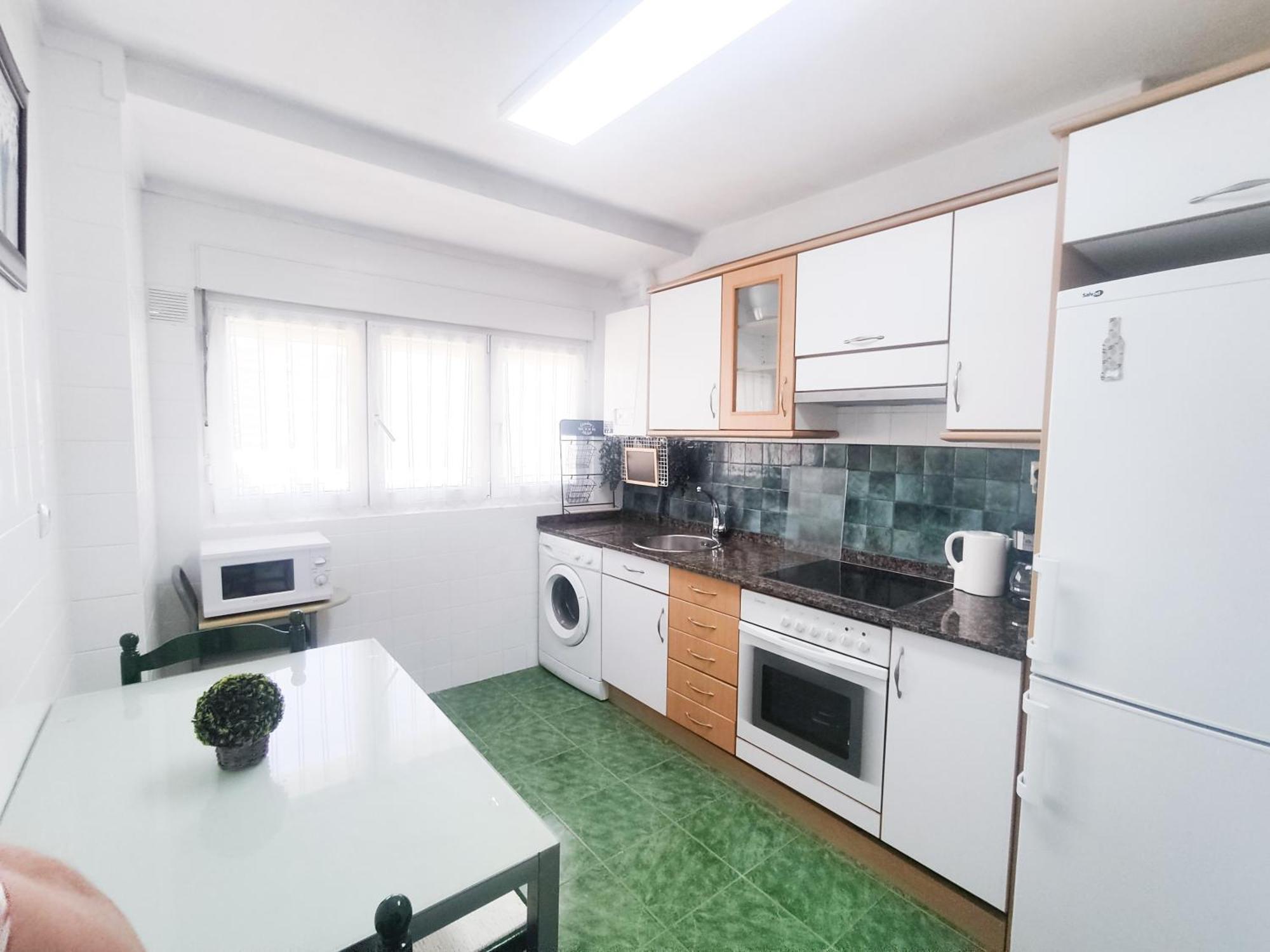 Apartamento Centrico Con Wifi Aviles Bagian luar foto